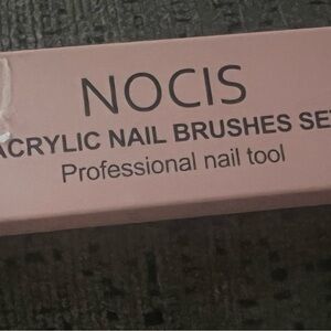 Acrylic professional nail brushes (3)